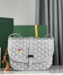🤩 Goyard Belv é d è re II Sliver Space SilverThe classic quality of the Belv é d è re bag i vmv9yxdf