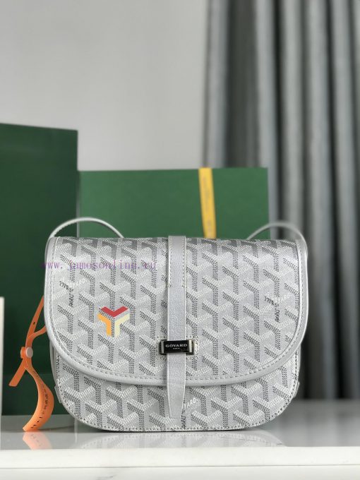 🤩 Goyard Belv é d è re II Sliver Space SilverThe classic quality of the Belv é d è re bag i vmv9yxdf