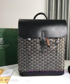 Goyard&ALoro PianainIn French, it means "mountaineer" and is an urban adventurerALoro Pianai 4rq8kqqn