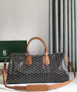 🧳 The Boston45 travel bag is made of Goyardine cotton linen canvas and Servon calf leather, mpf1p3jt