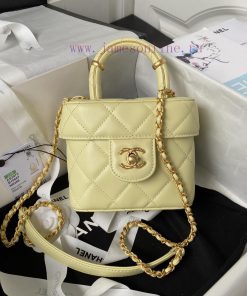 Chanel Bag The Chanel 23S new AS3973 handle makeup bag is a super popular item of the season 24h2548v