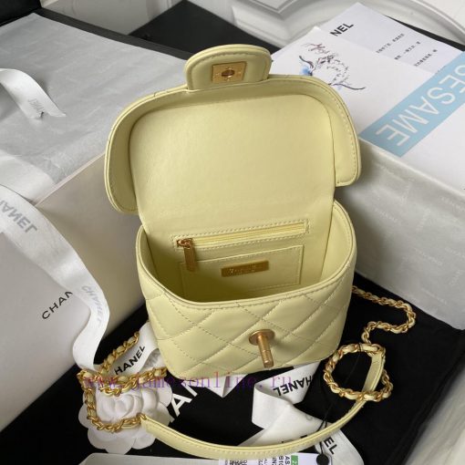 Chanel Bag The Chanel 23S new AS3973 handle makeup bag is a super popular item of the season 24h2548v - Image 8