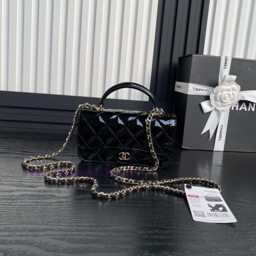 Chanel Bag The Chanel 24K A3226 has an extremely high-end appearance and a cool feeling. It zm40yjq7