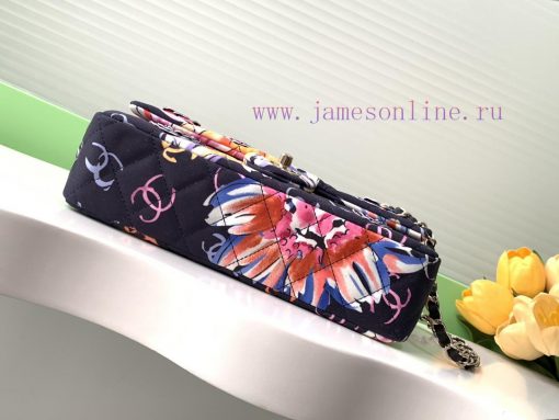 Chanel Bag 24S Camellia Anguilla CF looks more and more exquisite. WowThe unique camellia pr 60ebr6xz - Image 5