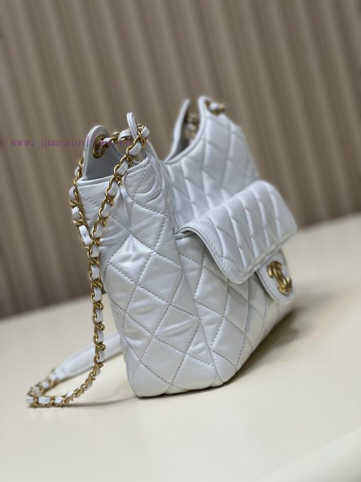 Chanel Bag 𝟮𝟯𝗣 Oil wax skin 𝗛𝗼𝗯𝗼The ceiling of the shoulder bag with the highest attention t aprwqhoy - Image 3