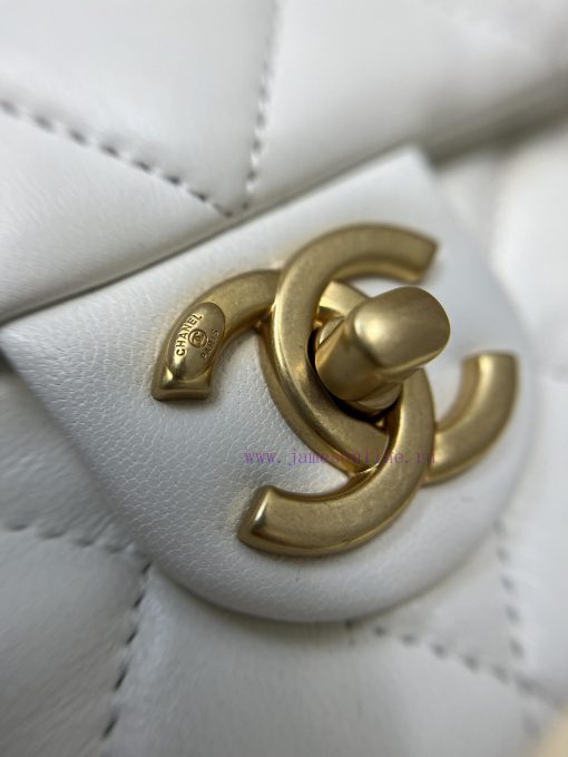 Chanel Bag 𝟮𝟯𝘀 Gold coin bag can be slung over one shoulder and carried by handChains and co si6fiprh - Image 6