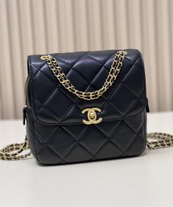 Chanel Bag 𝟮𝟯𝗣𝗔𝗱𝗼 Backpack 🪄Original factory lambskin has a delicate touchThe chain is the m rg2wwevu