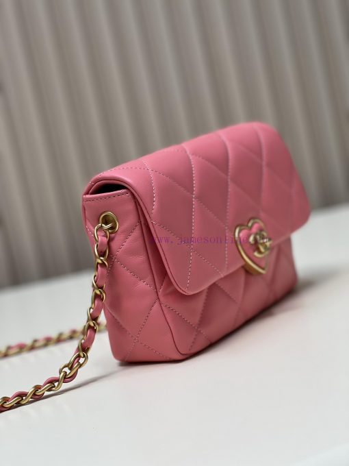 Chanel Bag I love this retro heart lock so muchCome and fall into this retro love abyss with 3s8twige - Image 3