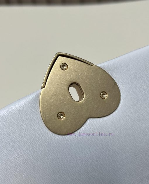 Chanel Bag I love this retro heart lock so muchCome and fall into this retro love abyss with dn4scza7 - Image 8