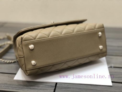 Chanel Bag 𝘾𝙃𝘼𝙉𝙀𝙇 𝟮𝟭𝙉𝙚𝙬 𝘾𝙤𝙘𝙤 𝙝𝙖𝙣𝙙𝙡𝙚The outer seam of the bag cover is designed with a built- 2n4kvriy - Image 7
