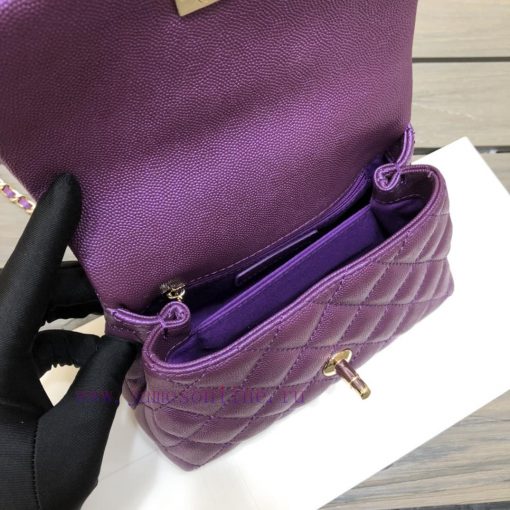 Chanel Bag Authentic handmade leather craftsmanship with consistent internal matching and fe yek02hgc - Image 9