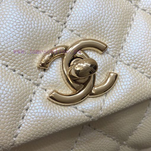 Chanel Bag Authentic handmade leather craftsmanship with consistent internal matching and fe ptvlq0o1 - Image 5