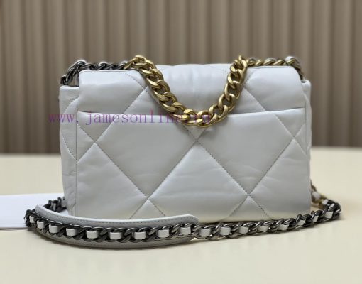 Chanel Bag Annual Baowang Mountain SheepskinMouth cap, foreskin, goat skinGold, silver, and ur5e8h9x - Image 4