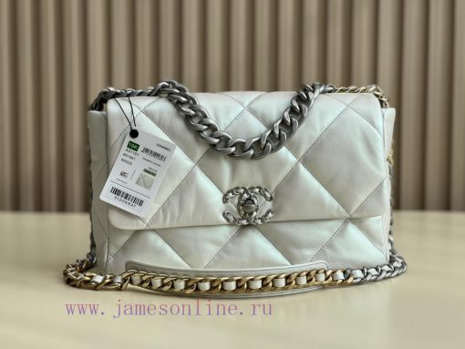 Chanel Bag Annual Pack King's Original Tire LeatherCap, foreskin, original factory fetal lea ty45ux1y