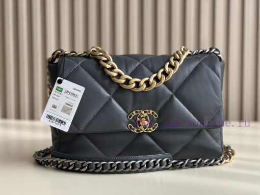 Chanel Bag Annual Baowang Mountain SheepskinMouth cap, foreskin, goat skinGold, silver, and e4dyqn69