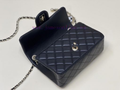 Chanel Bag 𝟮𝟯𝗰 Football Chessboard ️This 𝐦𝐢𝐧𝐢 really loves it, suitable for sports styleAdju hmmvt605 - Image 7