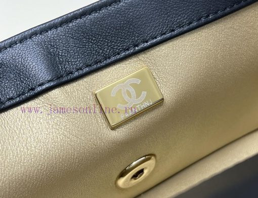 Chanel Bag 𝟮𝟯𝗰 Football Chessboard ️This 𝐦𝐢𝐧𝐢 really loves it, suitable for sports styleAdju hmmvt605 - Image 10