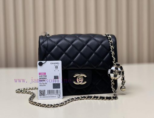 Chanel Bag 𝟮𝟯𝗰 Football Chessboard ️This' chubby guy 'really loves it, suitable for sports s srdm7rax - Image 2