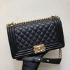 Chanel Bag 𝐋𝐞𝐛𝐨𝐲 Tire Leather SeriesNine years of handmade precision production, based on th 96n3iaep