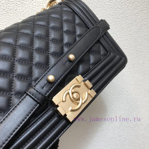 Chanel Bag 𝐋𝐞𝐛𝐨𝐲 Tire Leather SeriesNine years of handmade precision production, based on th 96n3iaep - Image 3