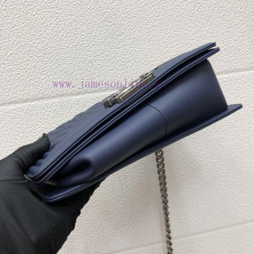 Chanel Bag 𝐋𝐞𝐛𝐨𝐲 Tire Leather SeriesNine years of handmade precision production, based on th gt3lcsph - Image 7