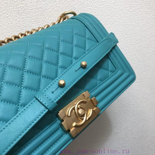 Chanel Bag 𝐋𝐞𝐛𝐨𝐲 Tire Leather SeriesNine years of handmade precision production, based on th hoqhox38 - Image 4