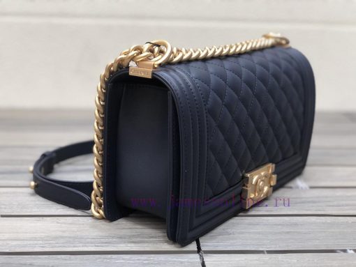 Chanel Bag 𝐋𝐞𝐛𝐨𝐲 Tire Leather SeriesNine years of handmade precision production, based on th l9qb0u3i - Image 4