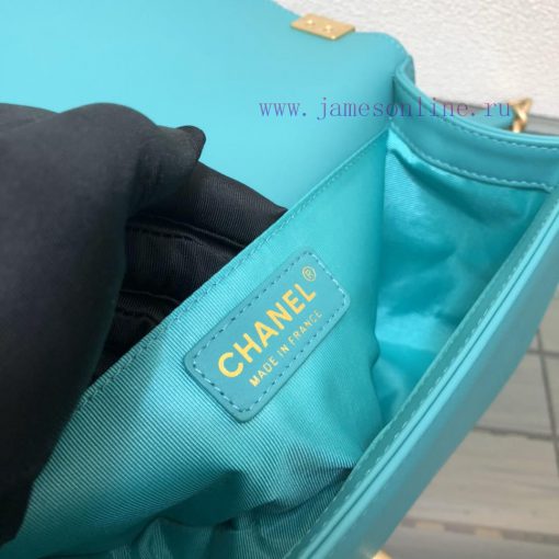Chanel Bag 𝐋𝐞𝐛𝐨𝐲 Tire Leather SeriesNine years of handmade precision production, based on th hoqhox38 - Image 10