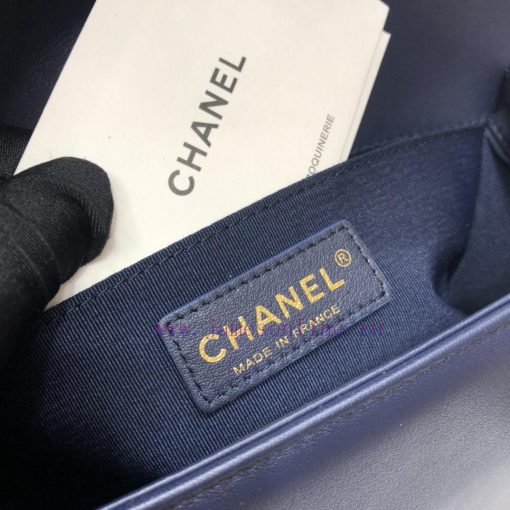 Chanel Bag 𝐋𝐞𝐛𝐨𝐲 Tire Leather SeriesNine years of handmade precision production, based on th l9qb0u3i - Image 10