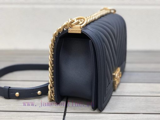 Chanel Bag 𝐋𝐞𝐛𝐨𝐲 series 𝐕 checkered caviar cowhideTen years of handmade precision production 4wcujw05 - Image 4