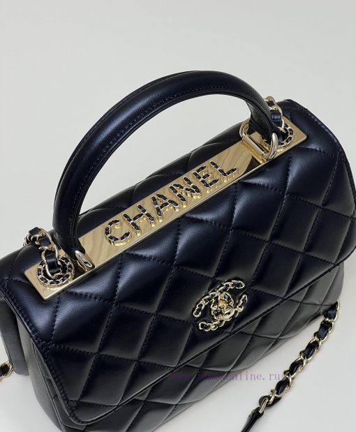 Chanel Bag 𝟮𝟯𝐒𝐓𝐫𝐞𝐧𝐝𝐲 Classic Edition 𝑇𝑟𝑒𝑛𝑑𝑦𝐶𝐶Imported lambskinThe overall feel of the bag is bcnhquu0 - Image 4