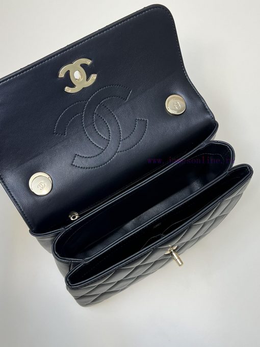Chanel Bag 𝟮𝟯𝐒𝐓𝐫𝐞𝐧𝐝𝐲 Classic Edition 𝑇𝑟𝑒𝑛𝑑𝑦𝐶𝐶Imported lambskinThe overall feel of the bag is bcnhquu0 - Image 9