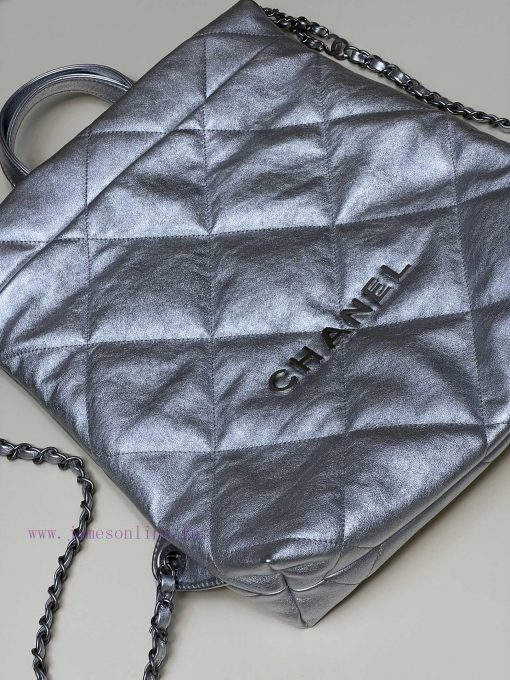 Chanel Bag 𝟮𝟮𝗯𝗮𝗴 premium silver small backpack made of original silver calf leather, with a 4cy0p7w6 - Image 3