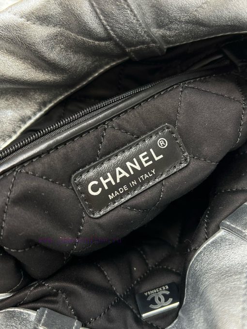 Chanel Bag 𝟮𝟮𝗯𝗮𝗴 premium silver small backpack made of original silver calf leather, with a 4cy0p7w6 - Image 10