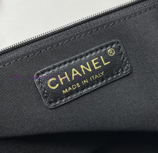 Chanel Bag 𝟮𝟯𝐒 Invincible Cute&Tip Pack, First Launch in Paris, ChinaSuper beautiful shell b vwu37q65 - Image 10