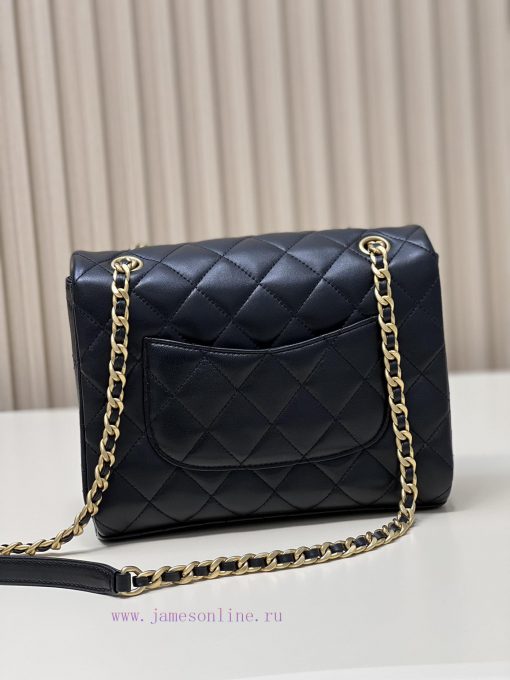 Chanel Bag 𝟮𝟯𝗣 New letter chain cover bag in blackOn the basis of classic elements, combined u6anihg6 - Image 4