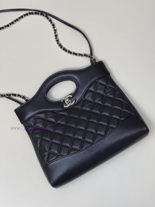 Chanel Bag 𝟮𝟯𝐀𝟯𝟭𝐛𝐚𝐠 𝐦𝐢𝐧𝐢 High end handmade workshop runway bag king, 𝐌𝐨𝐧𝐭𝐞𝐛𝐞𝐥𝐥𝐨 tire cowhide 27bhr05z