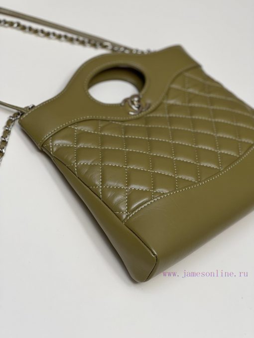 Chanel Bag 𝟮𝟯𝐀𝟯𝟭𝐛𝐚𝐠 𝐦𝐢𝐧𝐢 High end handmade workshop runway bag king, 𝐌𝐨𝐧𝐭𝐞𝐛𝐞𝐥𝐥𝐨 tire cowhide 3y2aegwr - Image 4