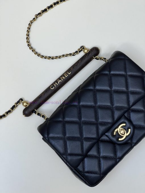 Chanel Bag 𝟮𝟯𝗔 High end handicraft workshop series, with colorful beads and wooden elements b1aegj6a - Image 3
