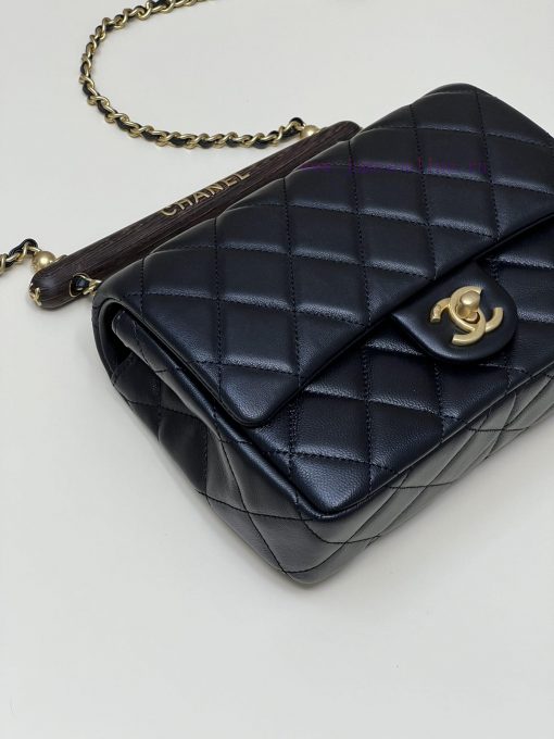 Chanel Bag 𝟮𝟯𝗔 High end handicraft workshop series, with colorful beads and wooden elements b1aegj6a - Image 4