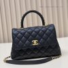 Chanel Bag The handle is threaded with a chain, making it the ceiling in the classic antique 4vjmxndp