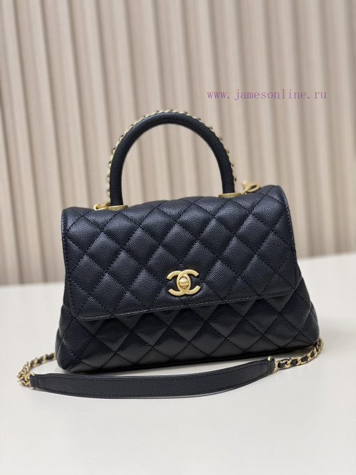 Chanel Bag The handle is threaded with a chain, making it the ceiling in the classic antique 4vjmxndp