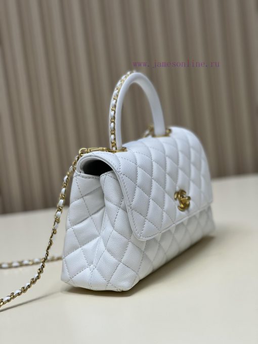 Chanel Bag The handle is threaded with a chain, making it the ceiling in the classic antique ue2y7c53 - Image 3