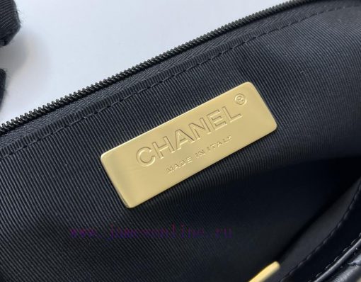 Chanel Bag Annual Pack King 𝟏𝟗𝐁𝐚𝐠 Calf BlackMouth cap, foreskin, calf leatherGold, silver, a veh5r3x4 - Image 9