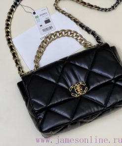 Chanel Bag Annual Pack King 𝟏𝟗𝐁𝐚𝐠 Calf BlackMouth cap, foreskin, calf leatherGold, silver, a 2yxa5qgt