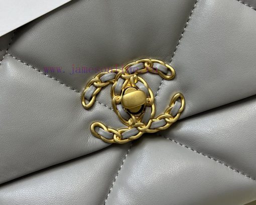 Chanel Bag Annual Baowang Mountain SheepskinMouth cap, foreskin, goat skinGold, silver, and yzz2y40v - Image 6
