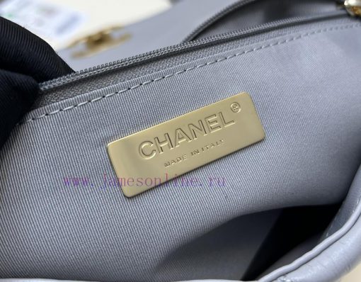 Chanel Bag Annual Baowang Mountain SheepskinMouth cap, foreskin, goat skinGold, silver, and yzz2y40v - Image 10
