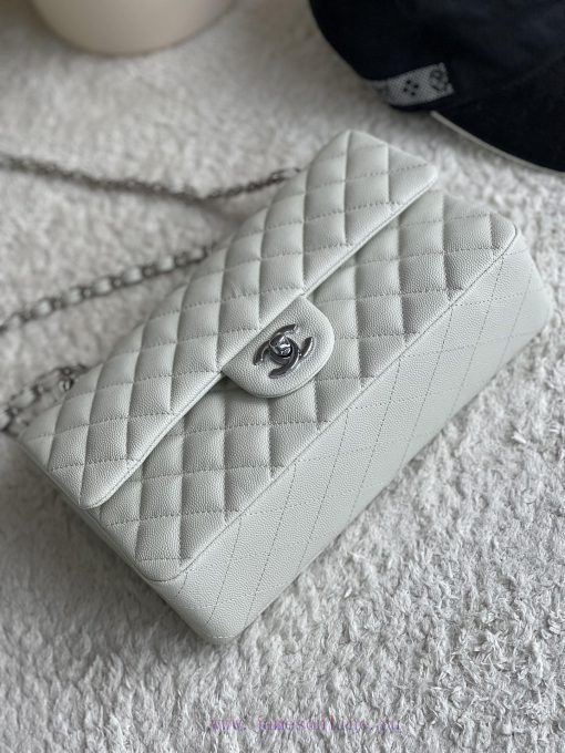 Chanel Bag 𝗖𝗛𝗔𝗡𝗘𝗟𝘾𝙁 Series Caviar Ball Pattern Quality with Sheepskin Inner𝙎𝙞𝙯𝙚 𝟮𝟱.𝟱𝗰𝗺Model xxf2vorh - Image 3