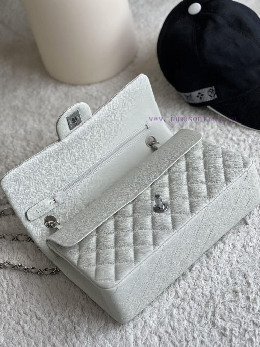 Chanel Bag 𝗖𝗛𝗔𝗡𝗘𝗟𝘾𝙁 Series Caviar Ball Pattern Quality with Sheepskin Inner𝙎𝙞𝙯𝙚 𝟮𝟱.𝟱𝗰𝗺Model xxf2vorh - Image 7