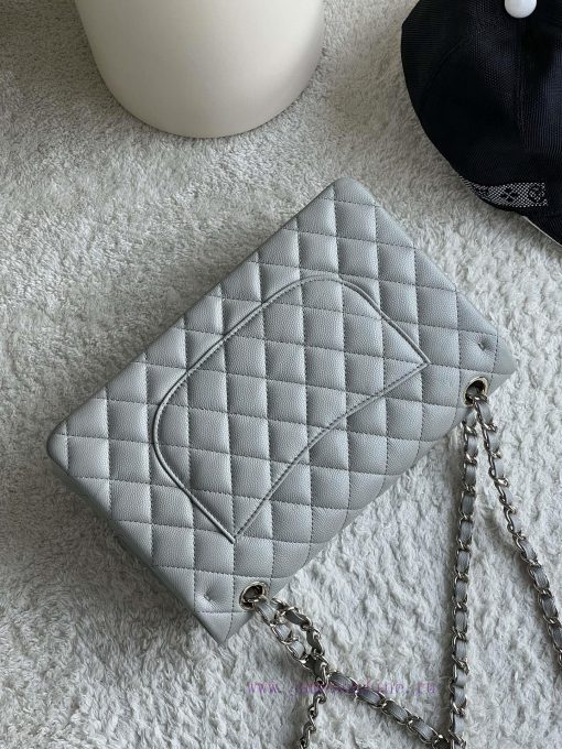 Chanel Bag 𝗖𝗛𝗔𝗡𝗘𝗟𝘾𝙁 Series Caviar Ball Pattern Quality with Sheepskin Inner𝙎𝙞𝙯𝙚 𝟮𝟱.𝟱𝗰𝗺Model l7yz9ouz - Image 4